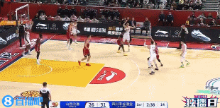 电子png游戏😏打出经验了！古德温反击对手想要阻挡直接贴身出手获得三罚